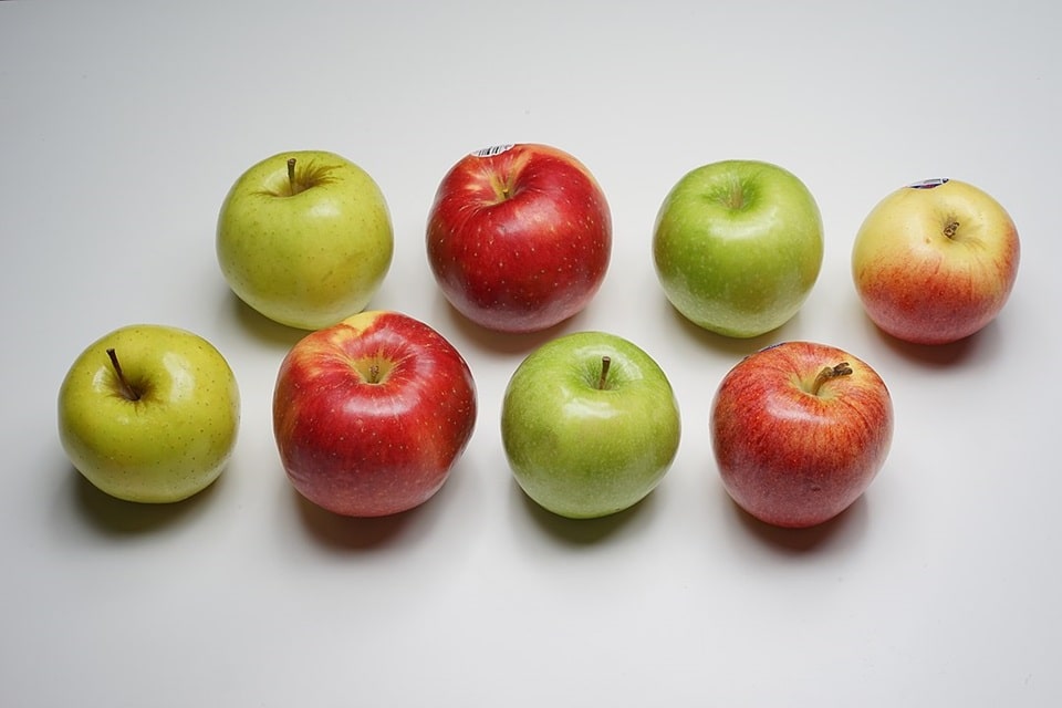 Health Benefits of Apples: A Deep Dive into a Nutritional Powerhouse