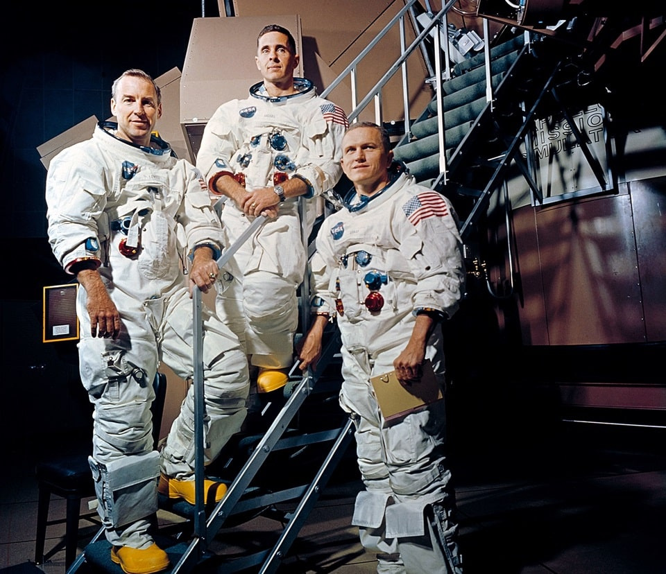 Apollo 8 Crewmembers GPN 2000 001125 min