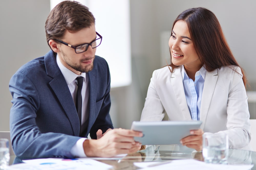 The Ultimate 9-Step Guide to Launching and Scaling a Profitable Consulting Business: Defining Your Niche, Setting Rates, and Mastering Client Acquisition