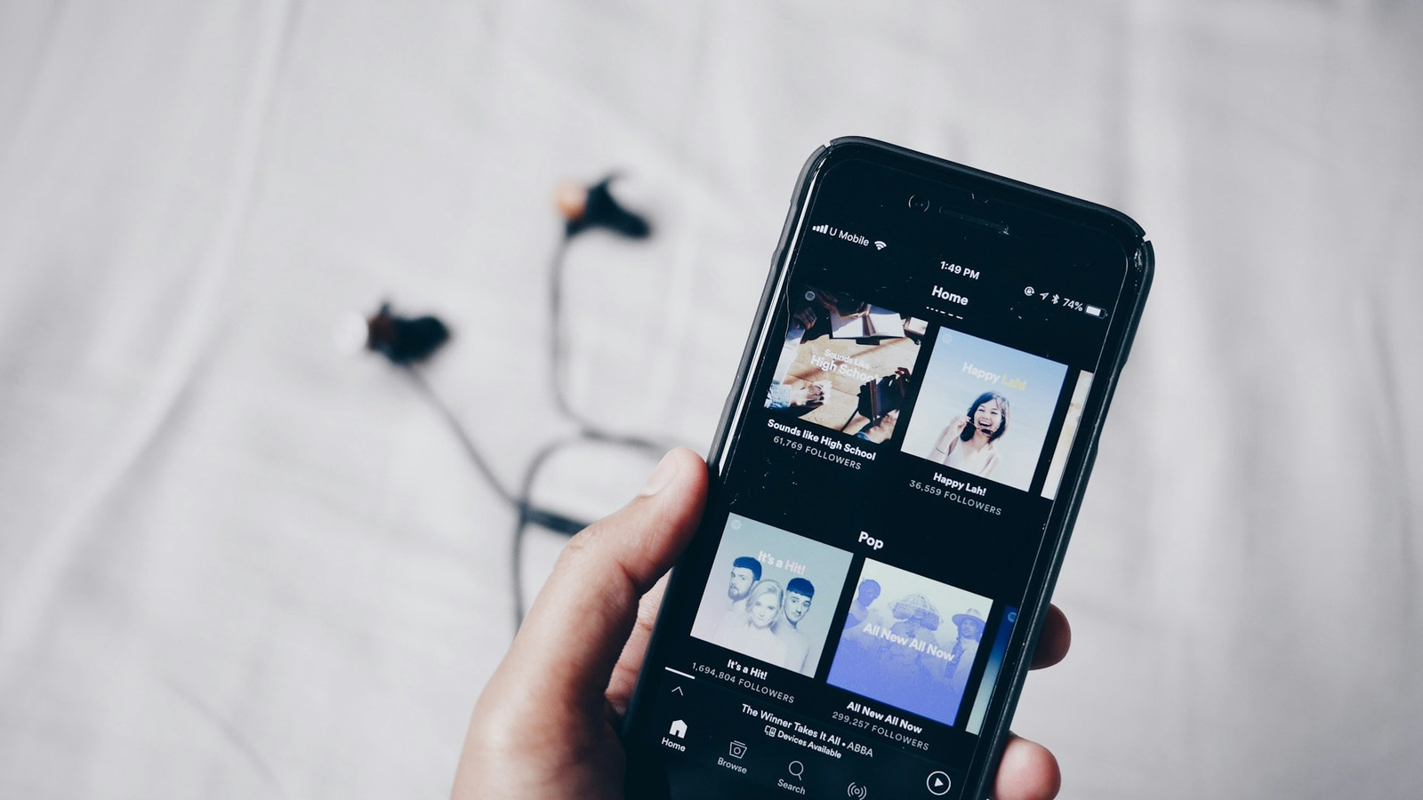 Feature image How to download songs in Spotify