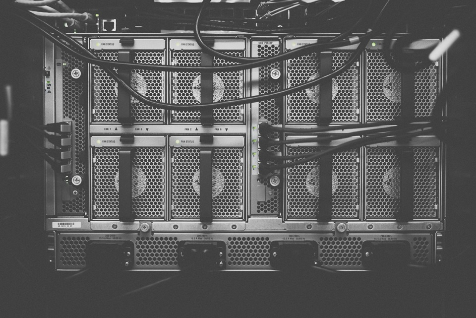 Best Hostings For Musicians, DJs & Bands