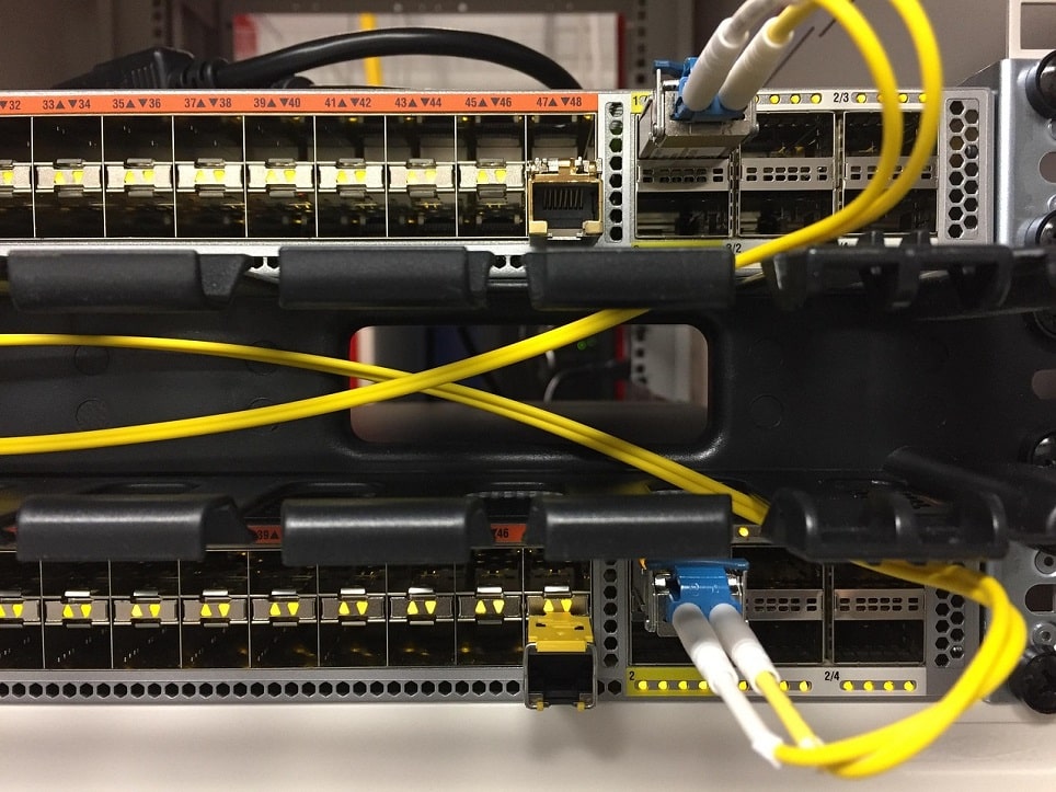 The Ultimate Guide to Ethernet Splitters vs. Switches: Choosing the Right Network Device for Speed, Performance, and Expansion