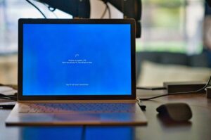 How to Cancel Windows 11 Update and Stay on Windows 10?