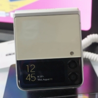 Samsung Galaxy Z Flip: Ultimate Buying Guide & Expert Review 2025