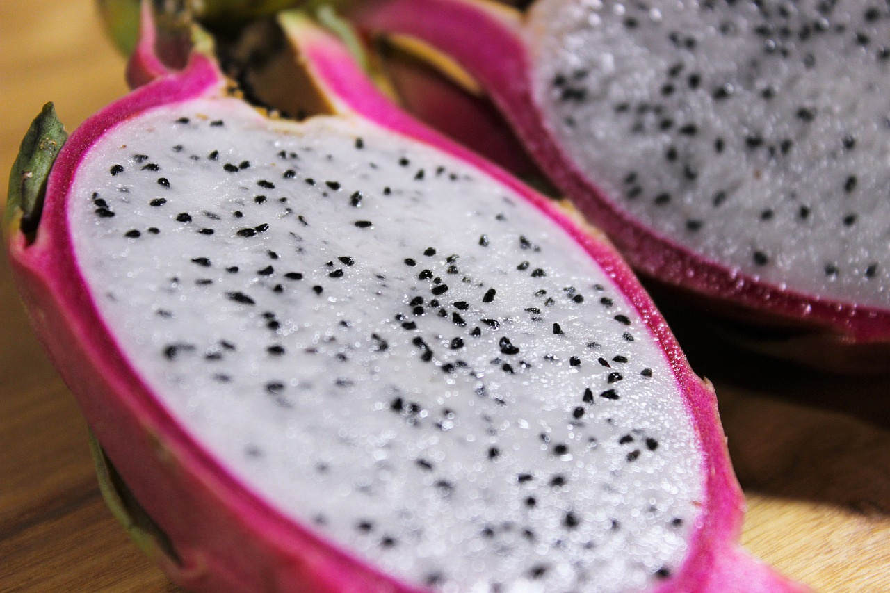 Feature image Dragon Fruit Guide: Nutrition, Benefits, Side Effects, and More