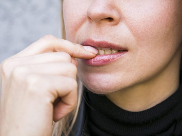 The Complete Guide to Canker Sores: Symptoms, Causes, and Treatments