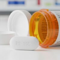 Lipitor (Atorvastatin) 2025: Uses, Dosage, Side Effects & How It Lowers Cholesterol & Heart Risk