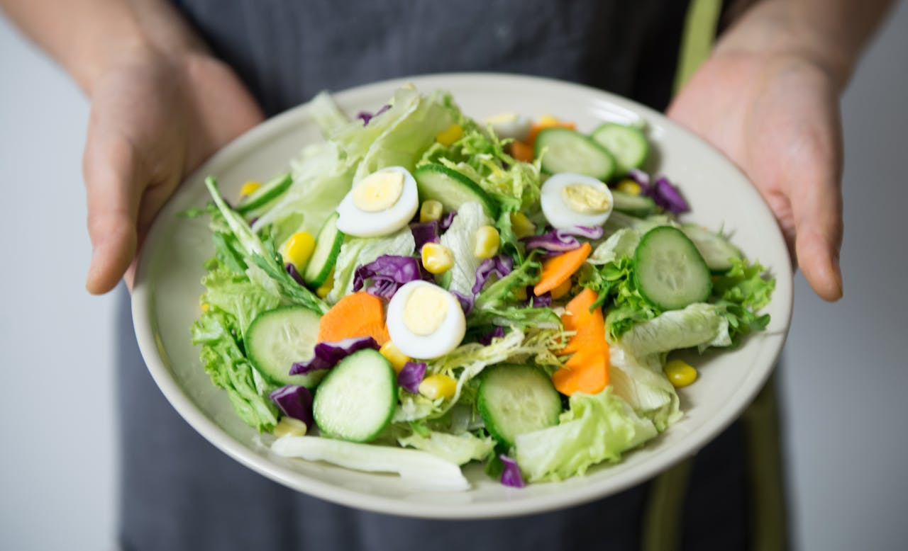 Feature image 7 Health Benefits of Eating Cucumber: A Refreshing Dive