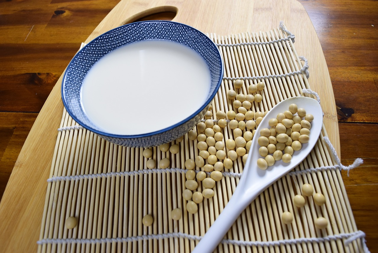 Feature image Soy Milk 101: Nutrition, Benefits, Risks, and More