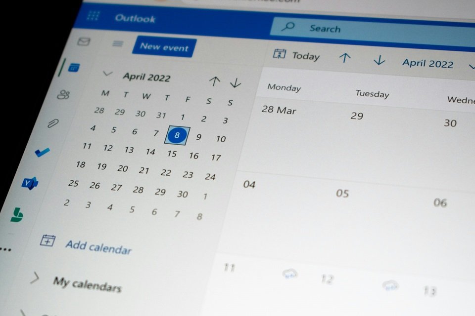 Feature image How to Strikethrough in Microsoft Outlook