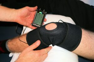 Medical Attention for Your Knee Pain min