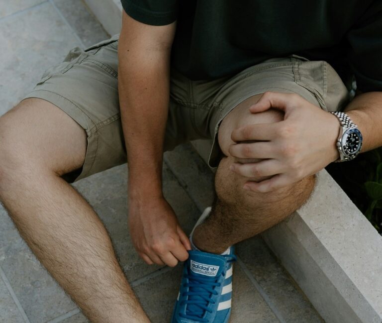 Pain Behind the Knee (Back of Knee Pain): Common Causes, Symptoms, Treatments, and When to See a Doctor