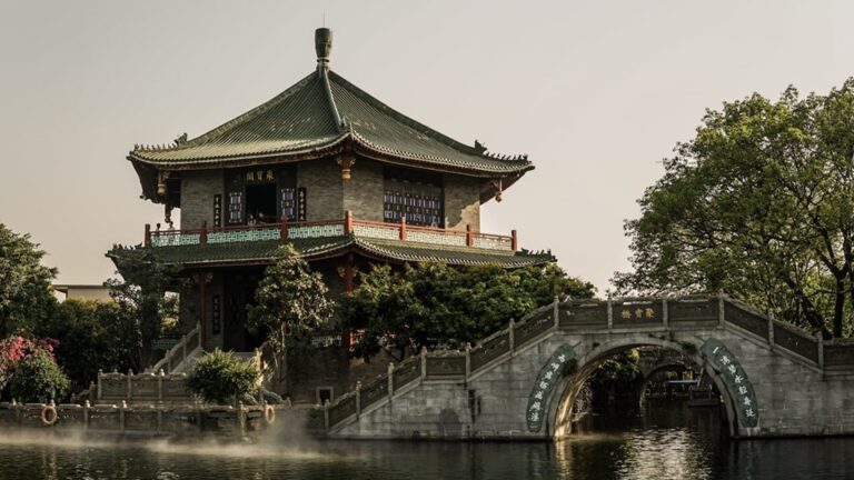 China’s National Soccer Team Faces Backlash Over Excessive Luggage After 0‑3 Defeat to Korea