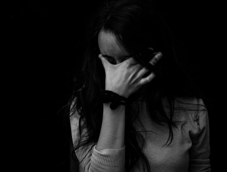 How to Deal with Anxiety and Depression: Understanding Symptoms, Causes, Prevention, and Treatments