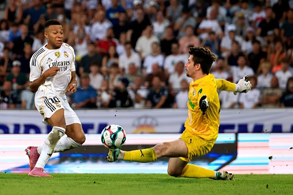 wsg tirol - real madrid