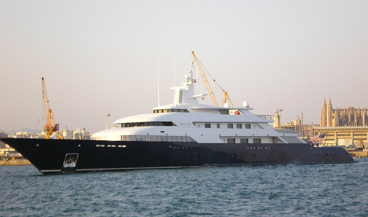 Epstein Files: What the New Documents Reveal & What Happens Next 1 1218px Limitless Palma de Mallorca 07.2006 side