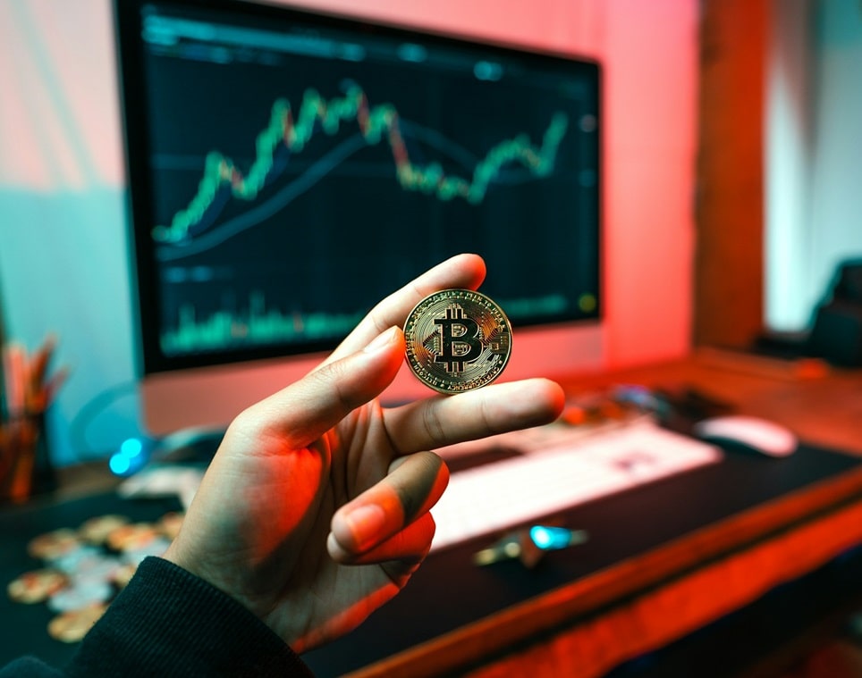 Crypto Market Faces $630M Liquidation Storm: Bitcoin Clings to $120K Support Amid Altcoin Turmoil, Solana Signals Potential Rally 2 crypto liquidation storm october 2025 bitcoin solana breakout 1