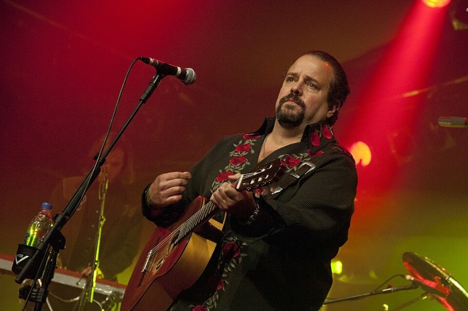 Raul Malo, Legendary Mavericks Frontman, Dies at 60 — Country Rock Mourns ‘Golden-Voiced Maestro