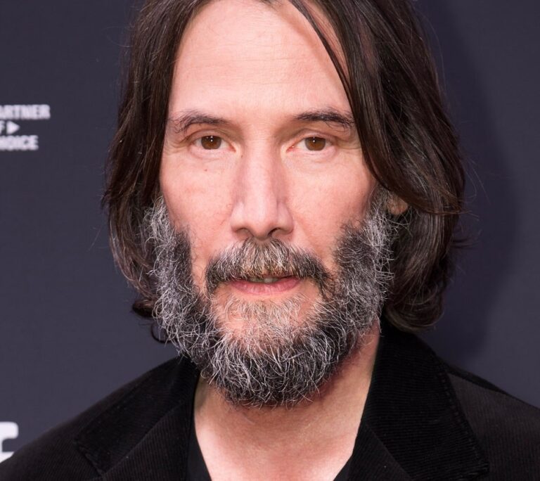 Speed 30th Anniversary: Keanu Reeves and Sandra Bullock Reunite for the Timeless 1994 Action Masterpiece