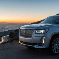 The Ultimate Guide to 2026's Top Large SUVs: Power, Space, and Cutting-Edge Tech